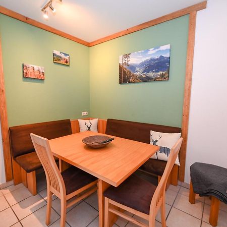 Panorama Apartments Bruck By All In One Apartments Bruck an der Grossglocknerstrasse Bagian luar foto