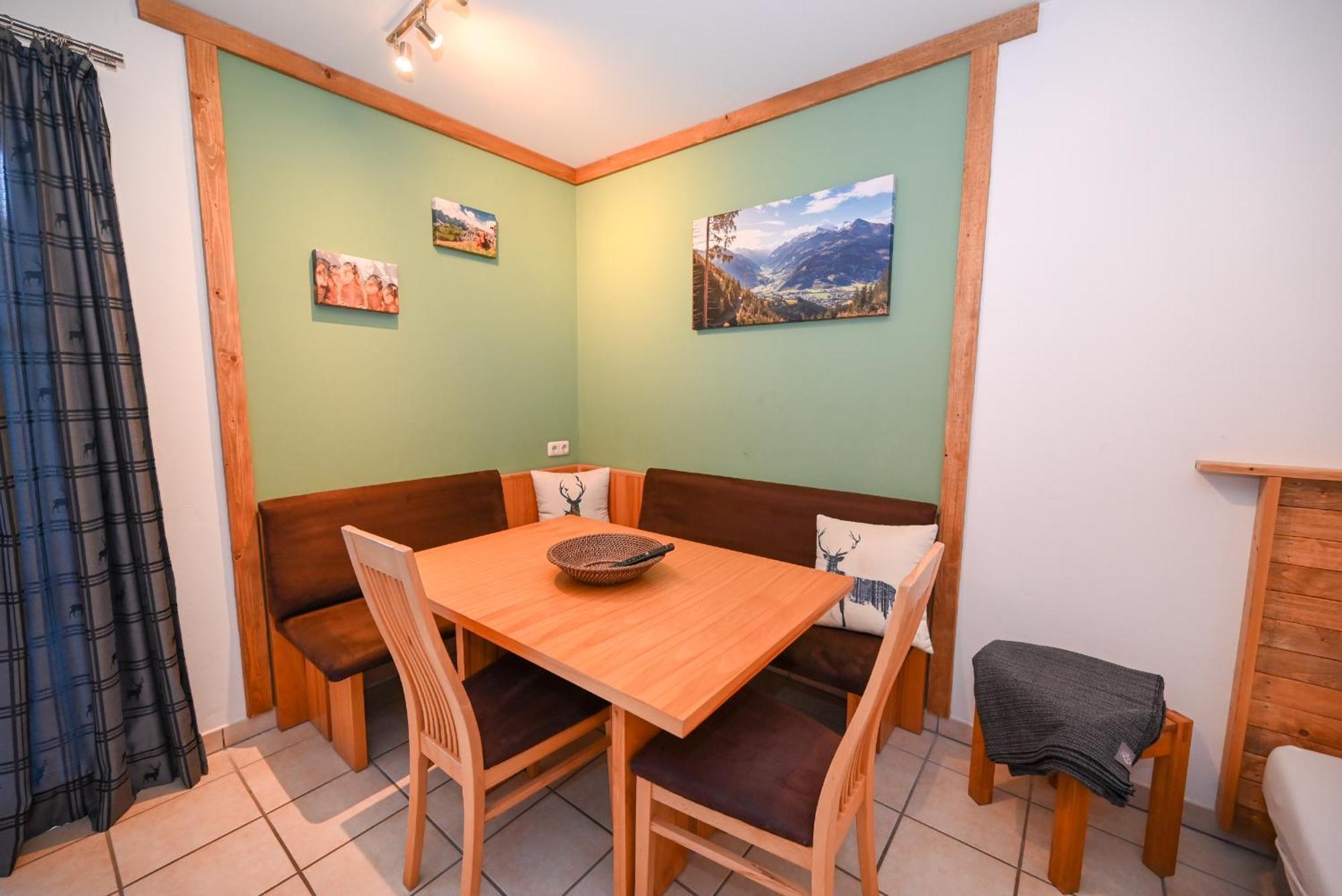 Panorama Apartments Bruck By All In One Apartments Bruck an der Grossglocknerstrasse Bagian luar foto