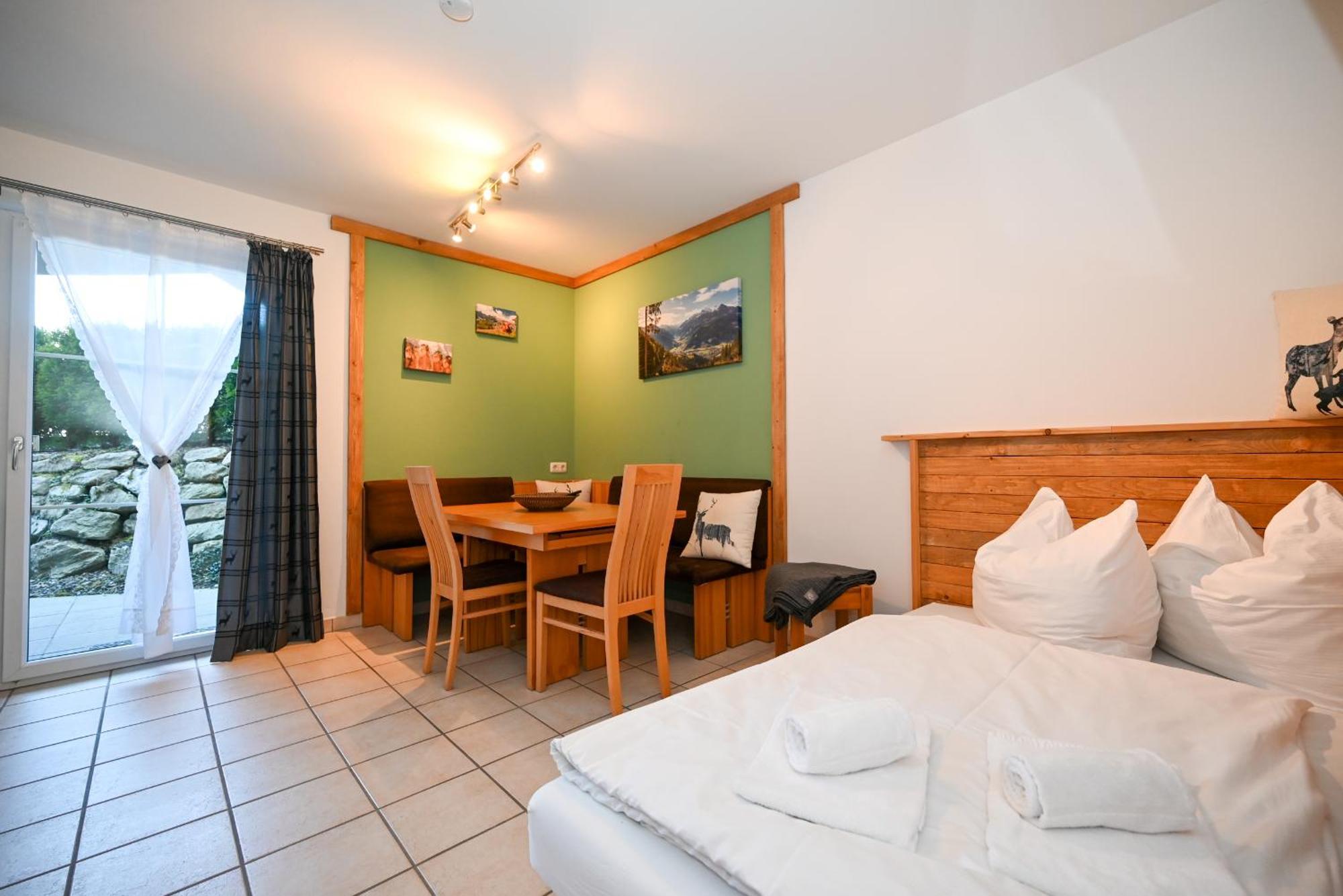 Panorama Apartments Bruck By All In One Apartments Bruck an der Grossglocknerstrasse Bagian luar foto