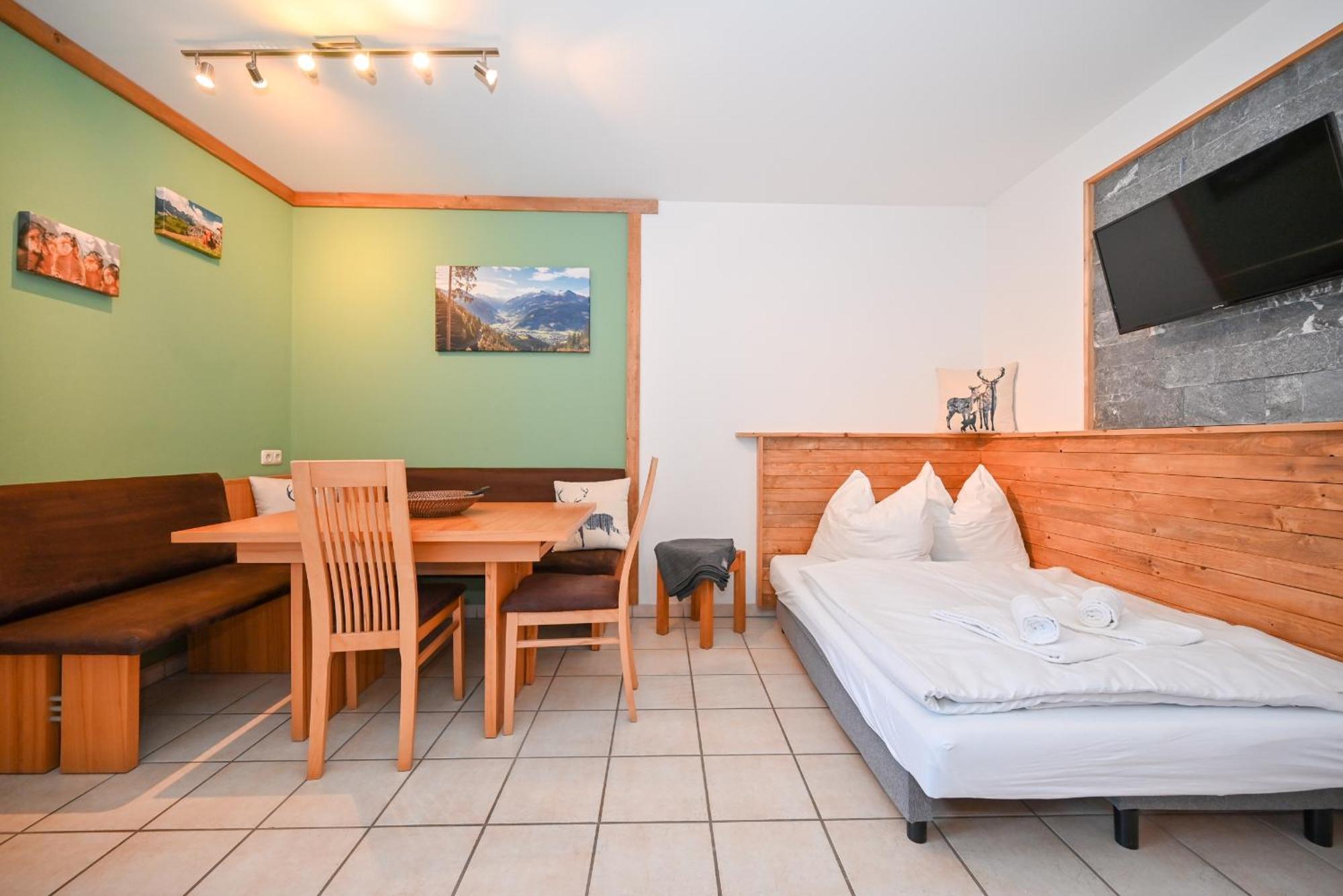 Panorama Apartments Bruck By All In One Apartments Bruck an der Grossglocknerstrasse Bagian luar foto