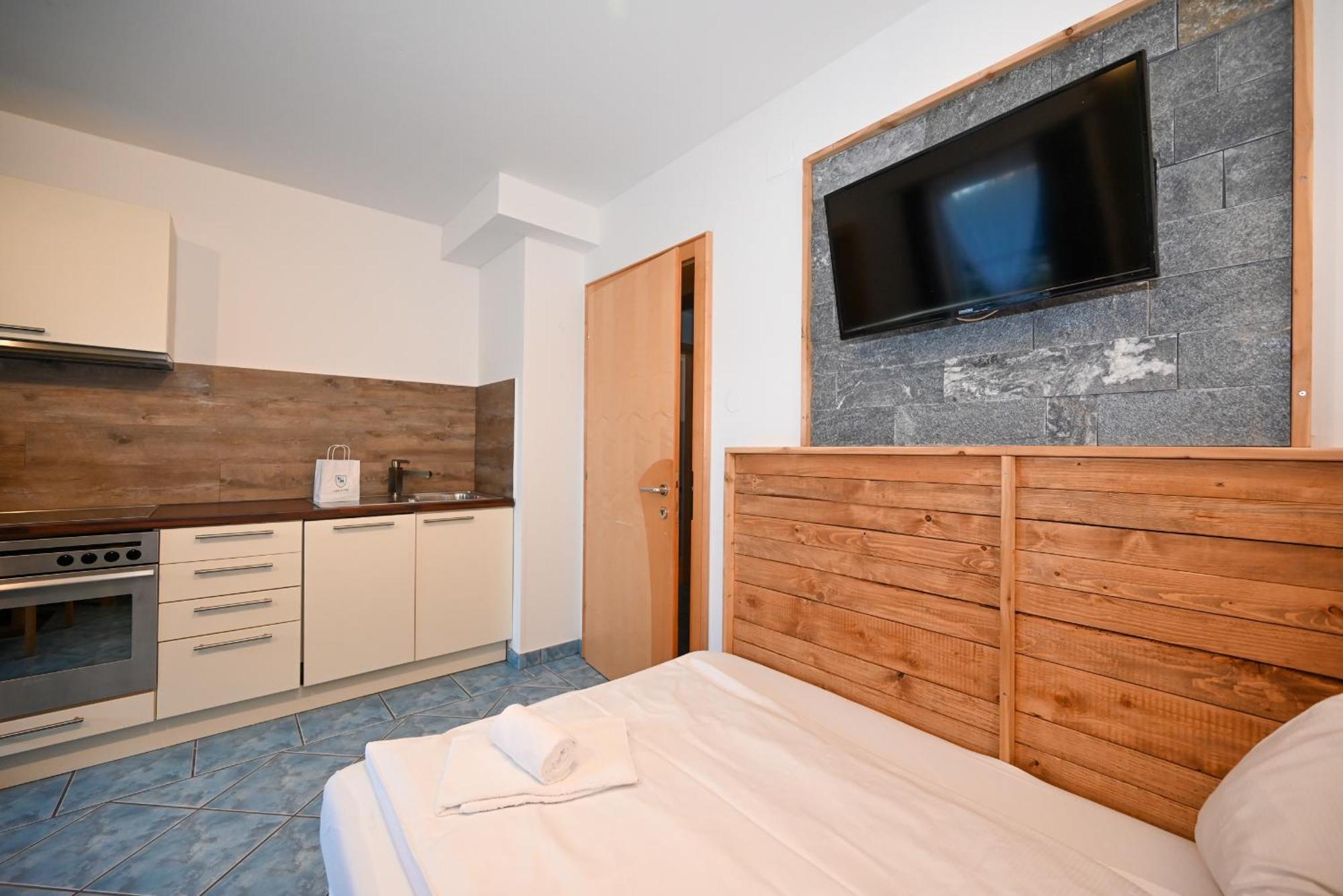 Panorama Apartments Bruck By All In One Apartments Bruck an der Grossglocknerstrasse Bagian luar foto
